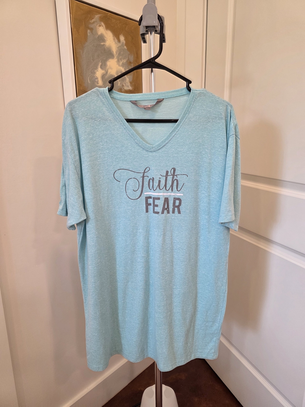The Royal Standard Faith Over Fear Top XL